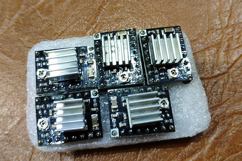 Драйвера управления шаговыми двигателями A4988