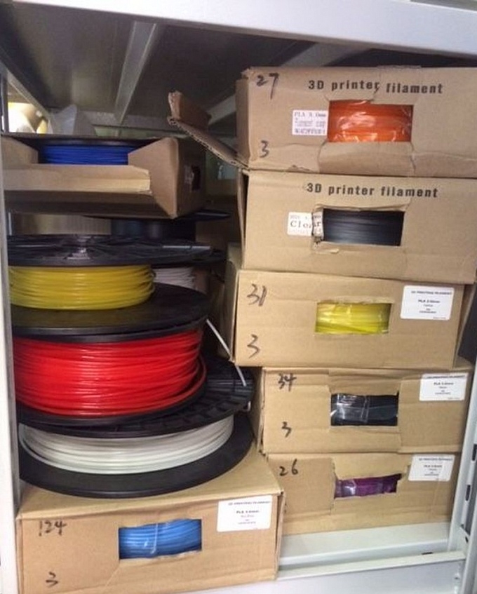 Куча 3мм пластика для принтеров