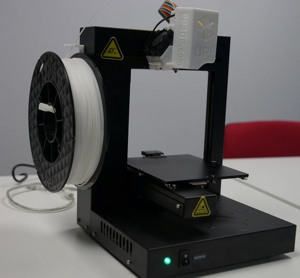 Подарили мне UP! 3D Printer Plus 2, а мне он ну нужен...