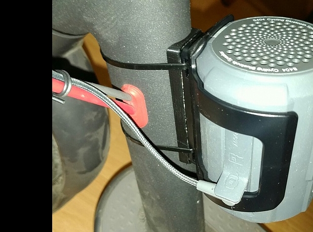 Venstar S404 hoparlörü Xiaomi Mija M365'e takmak için contalar (Plastik Aparattır!!!)