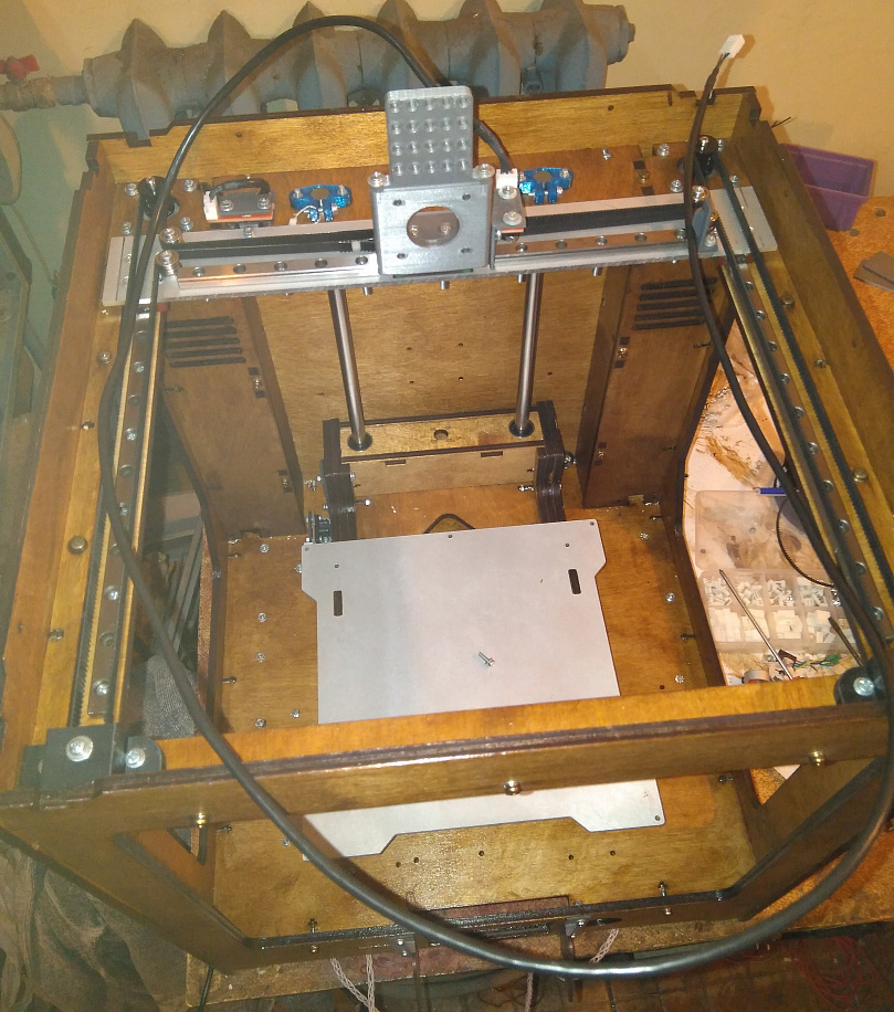 Фанерный типа ZAV, недостроенный