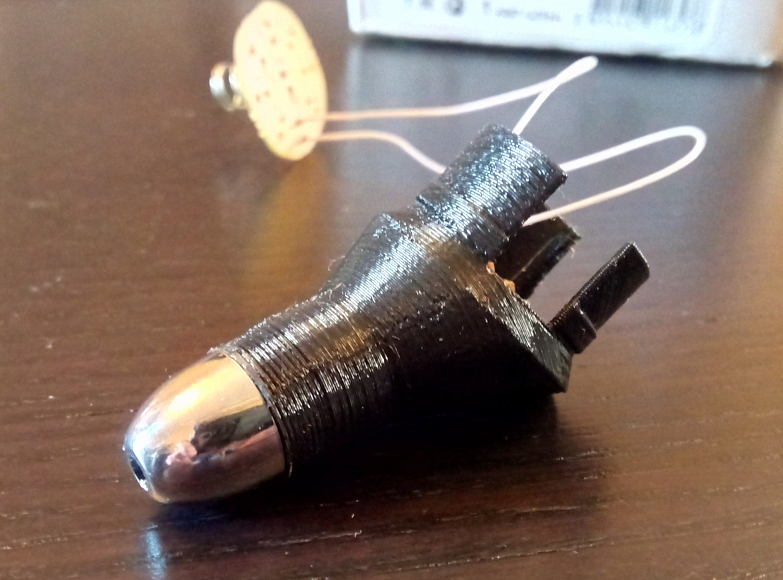 Bir el fenerini kedi lazerine dönüştürmek için aparat (Plastik Aparattır!!!)