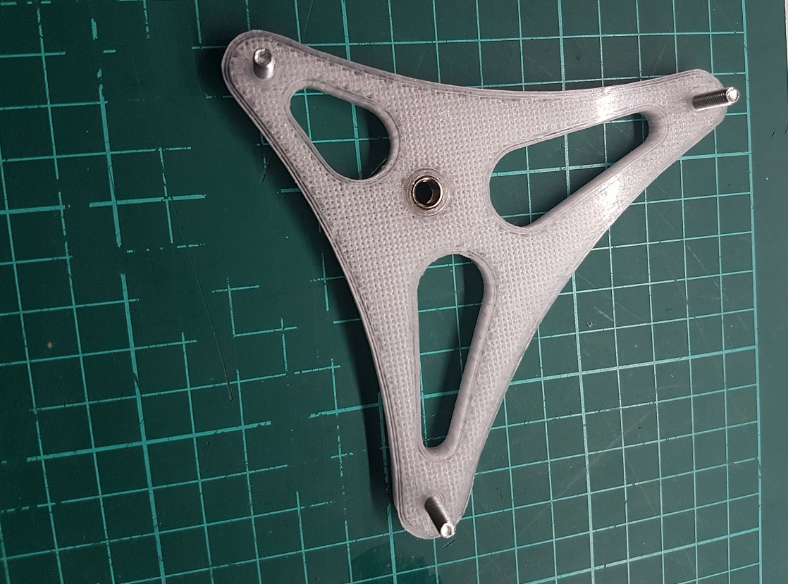Acer P5630 projektörü bir tripoda monte etme. (Plastik Aparattır!!!) Acer P5630 projektörü bir tripoda monte etme. (Plastik Aparattır!!!)