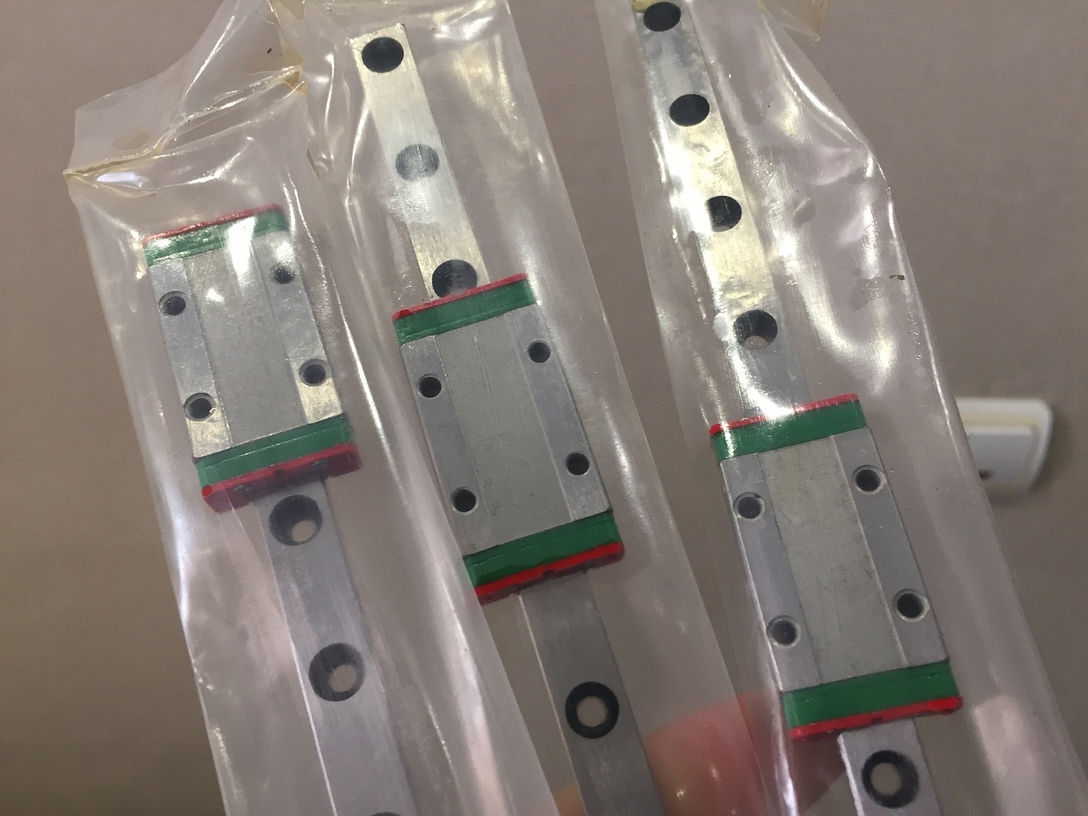 Рельсы с каретками mgn9h 250 мм