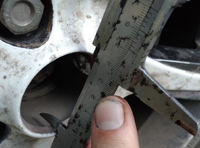 Disk kapağı VAZ 2110 (Plastik Aparattır!!!)