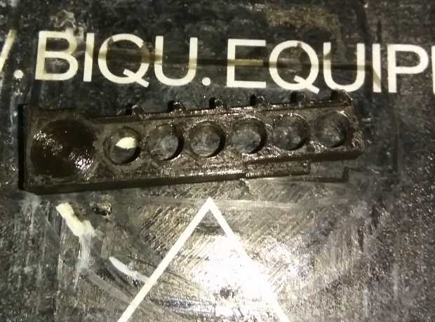 3D model “MP-61 hava tabancası için 6 şarj klipsi” (Plastik Aparattır!!!)