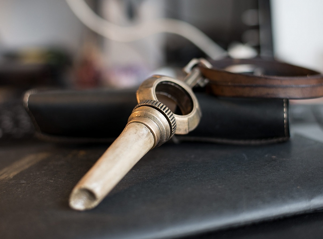 Dishonored 2 Bonecharm Above Dining Room