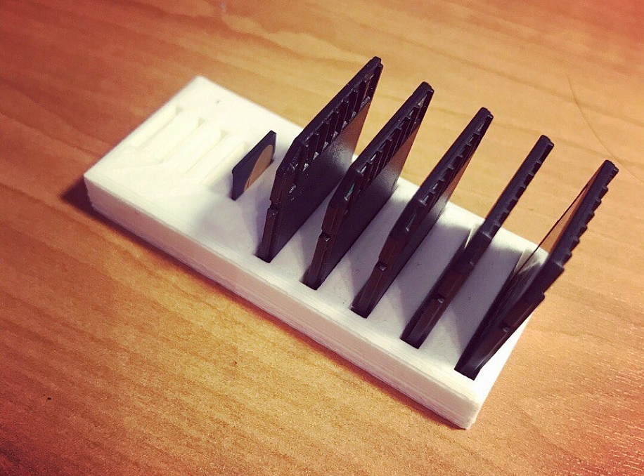 SD ve mikro SD kartlar için düzenleyici (Plastik Aparattır!!!)