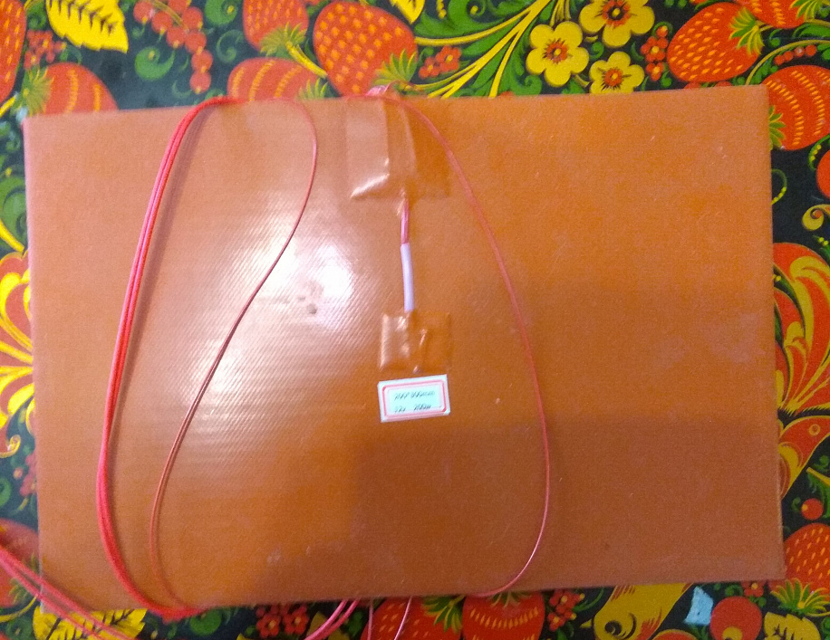 Селиконоапя грелка 12в 