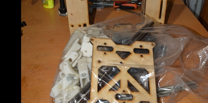 Продам б/у раму и пластиковые детали Prusa mini i3 Продам б/у раму и пластиковые детали Prusa mini i3
