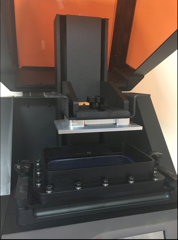 Продаем фотополимерный 3D принтер Flashforge Hunter