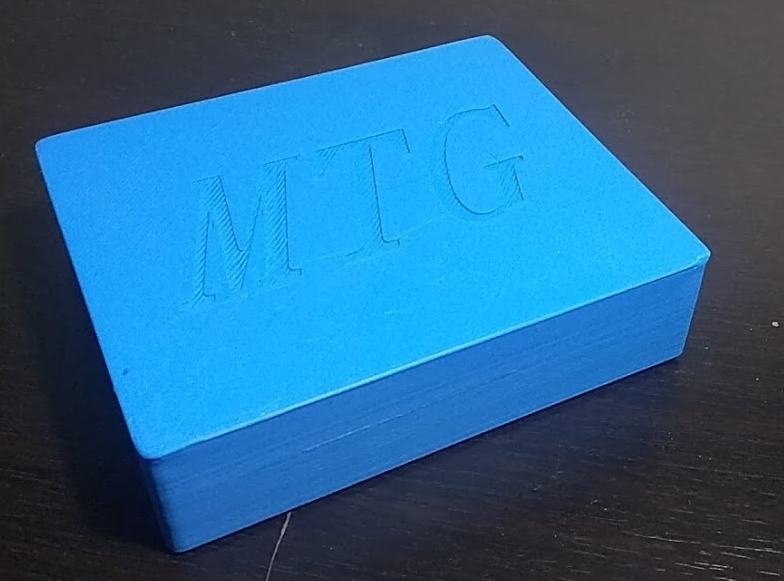 Magic the Gathering destesi için kutu, zarlar için niş. (Plastik Aparattır!!!)