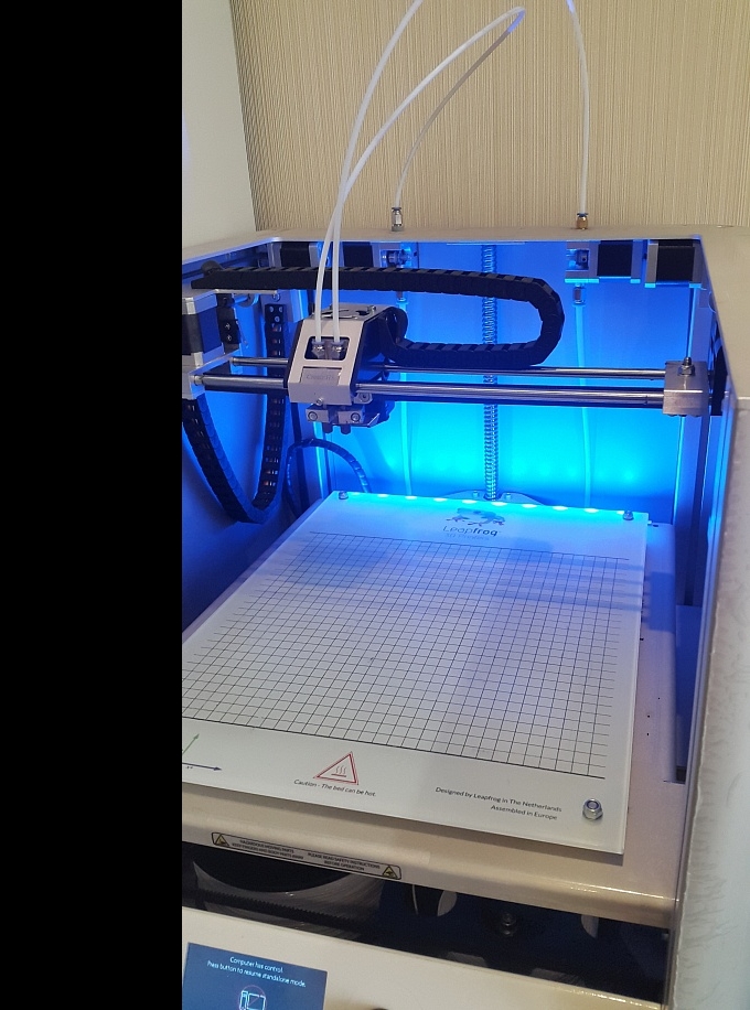 3Д принтер Leapfrog Creatr HS