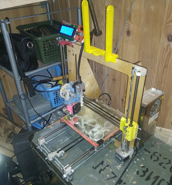 Продам фанерную прюшу.