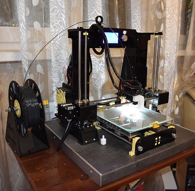 Продам 3d принтер Anet A6