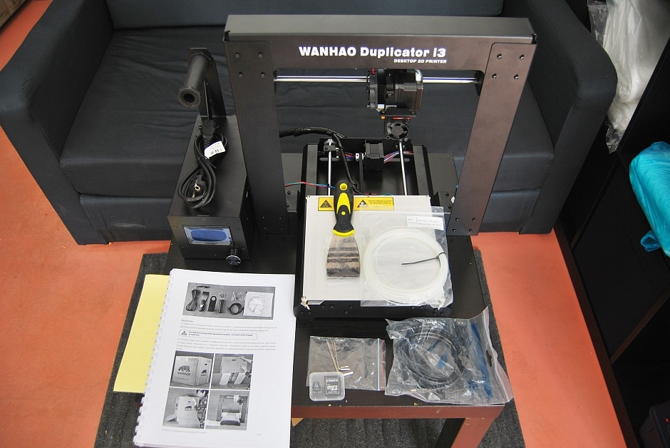 3d принтер Wanhao Duplicator i3 почти новый