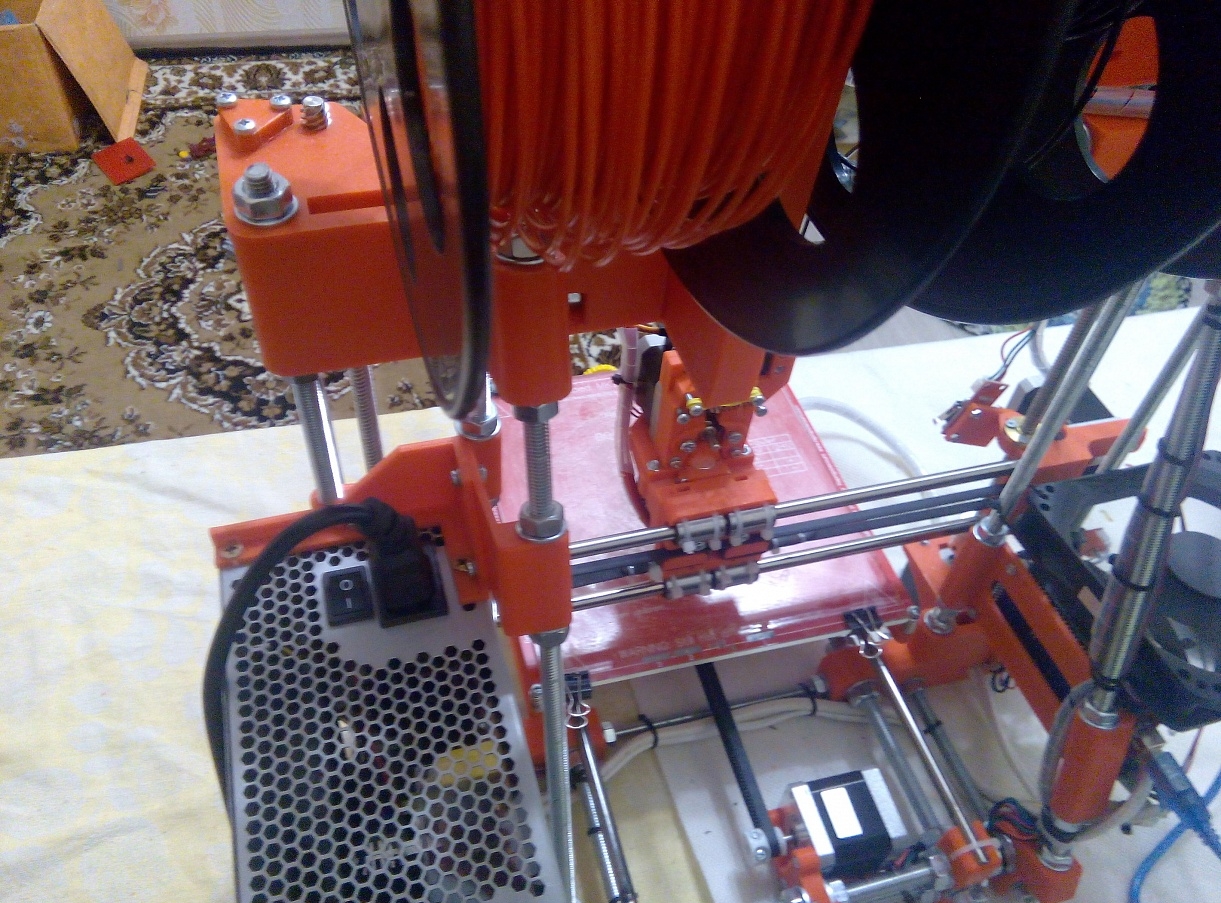 Принтер Prusa I3 с двойным экструдером Принтер Prusa I3 с двойным экструдером