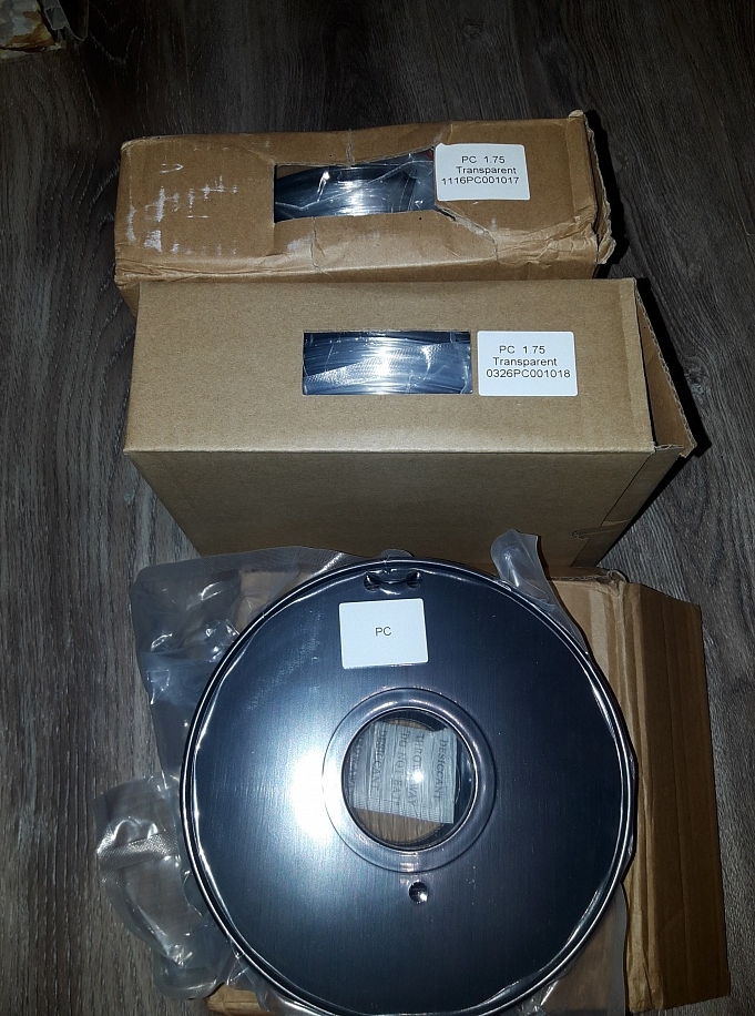 Продам поликарбонат 3 катушки по 1 кг.