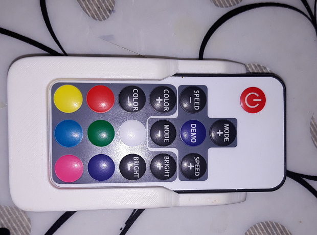 17 düğmeli RGB bantlı uzaktan kumanda kutusu (Plastik Aparattır!!!)