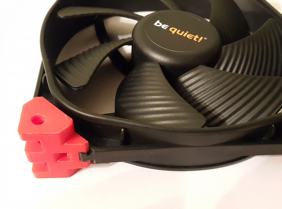 Be Quiet SILENT WINGS 3 fanını lastik çivilere takmak için kulaklar (Plastik Aparattır!!!)