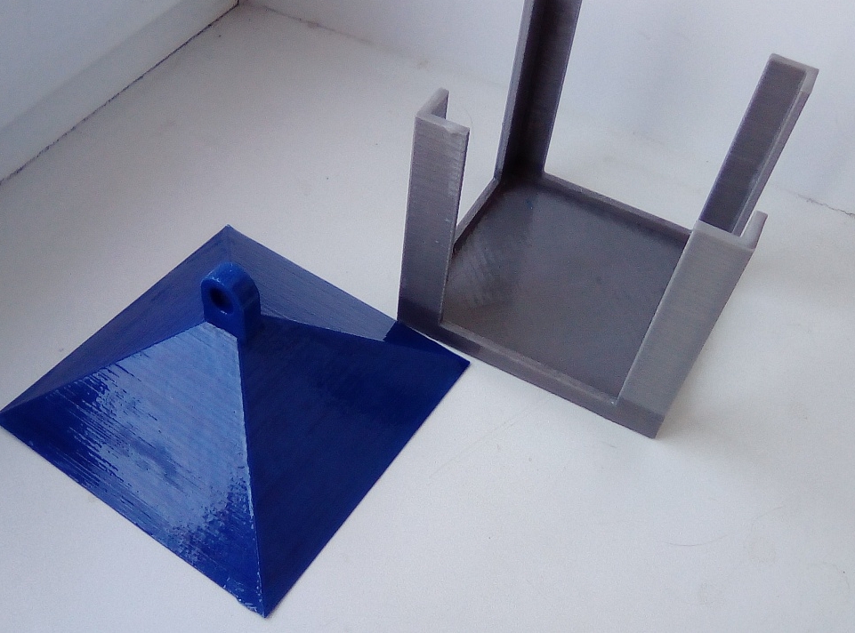 Başka bir kuş besleyici (Plastik Aparattır!!!) Başka bir kuş besleyici (Plastik Aparattır!!!)