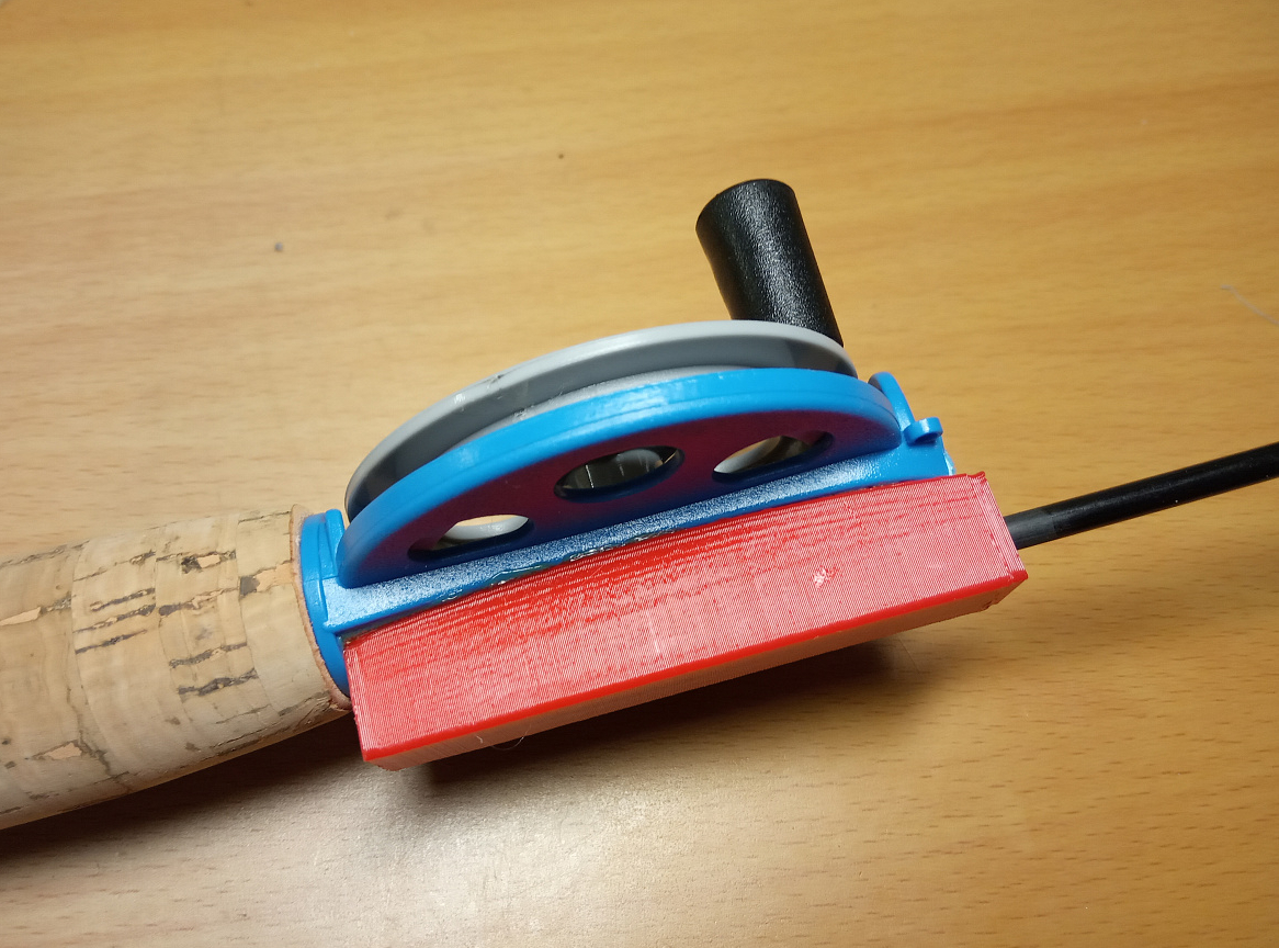 Kış oltasına uzun bir kırbaç için adaptör (Plastik Aparattır!!!)