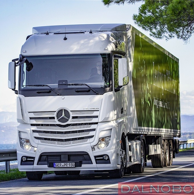 Модель кабины Mercedes Actros 2016 разборная в stl формате