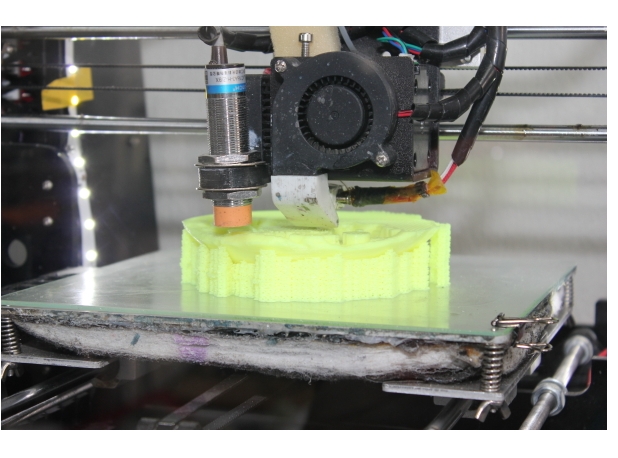 Ay Şehri (Plastik Aparattır!!!)