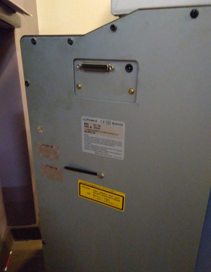 Продам сканер японский Roland LPX-250