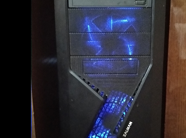 120 mm fanlı 5,25 kapak [Zalman Z9 Plus] (Plastik Aparattır!!!)