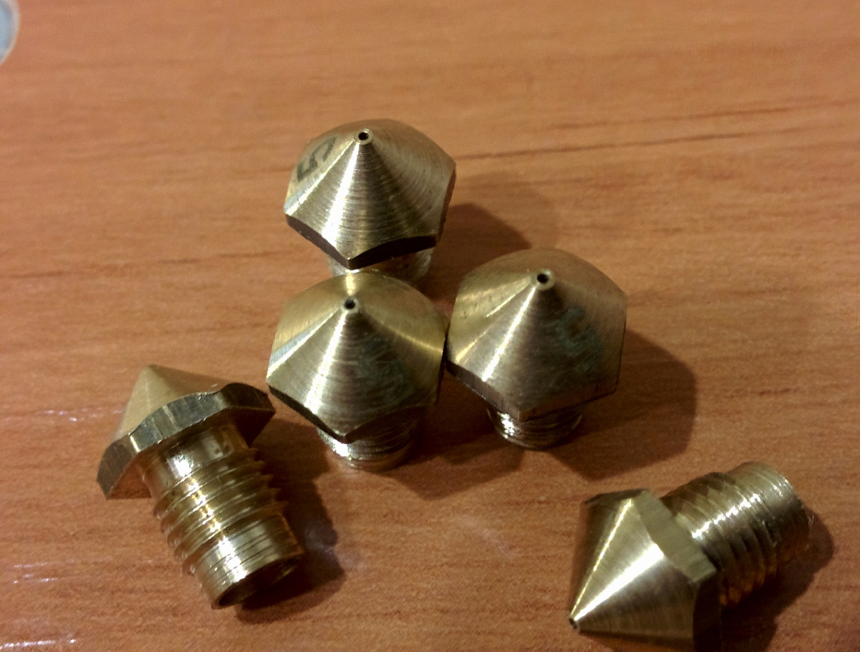 Сопла 0.5 mm 5 шт.Новые.