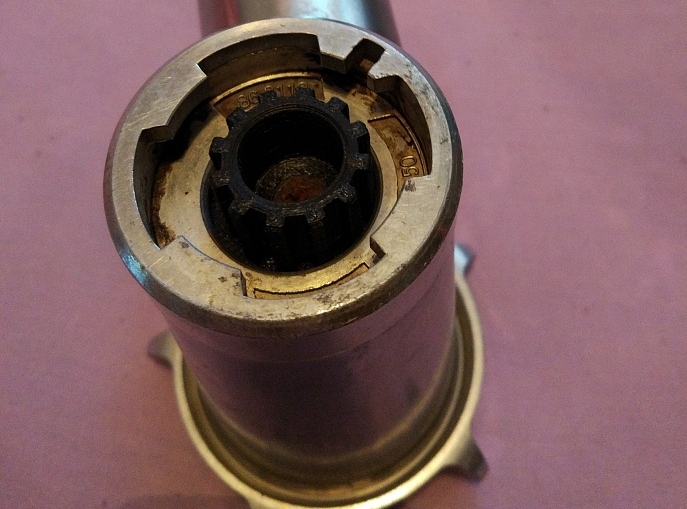 Zelmer kıyma makineleri için emniyet kavraması (Plastik Aparattır!!!) Zelmer kıyma makineleri için emniyet kavraması (Plastik Aparattır!!!)