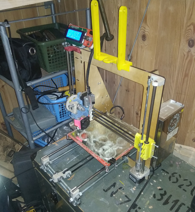 Продам фанерную прюшу.