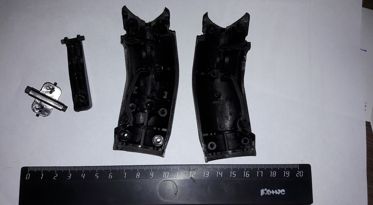 Создать модель и напечатать 2 экземпляра