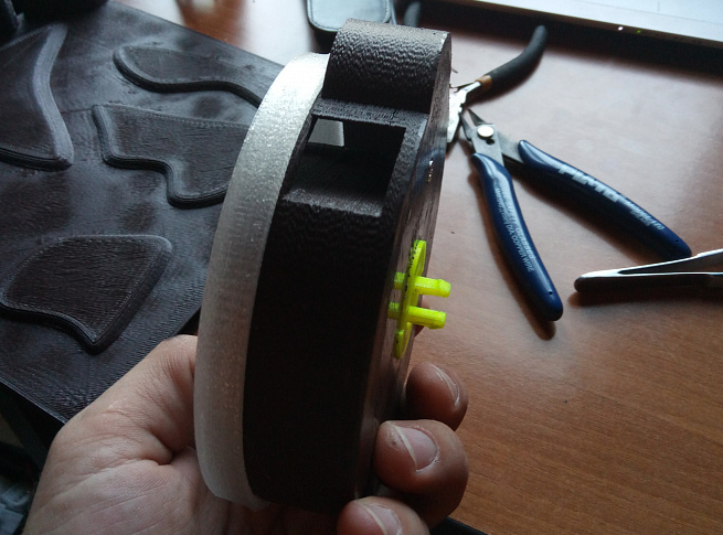 Kırmızı kulaklı kaplumbağa için otomatik yemlik kutusu (Plastik Aparattır!!!) Kırmızı kulaklı kaplumbağa için otomatik yemlik kutusu (Plastik Aparattır!!!)