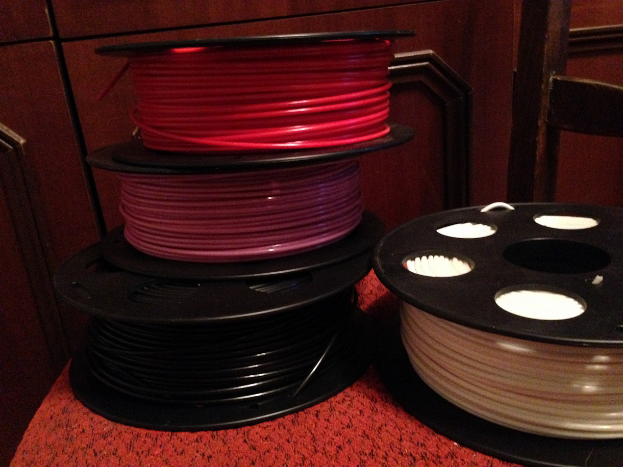 Продам пруток 3мм fd plast 4 катушки