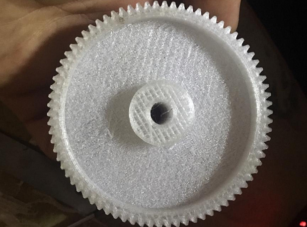 Kıyma makinesi için orta dişli MAXWELL ST 1259,1260 (D-82/32) (Plastik Aparattır!!!)