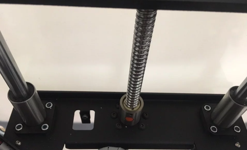 Продам UNI новый 