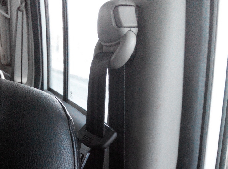 Emniyet Kemeri Tokası Tutucu Kiti (Plastik Aparattır!!!) Emniyet Kemeri Tokası Tutucu Kiti (Plastik Aparattır!!!)