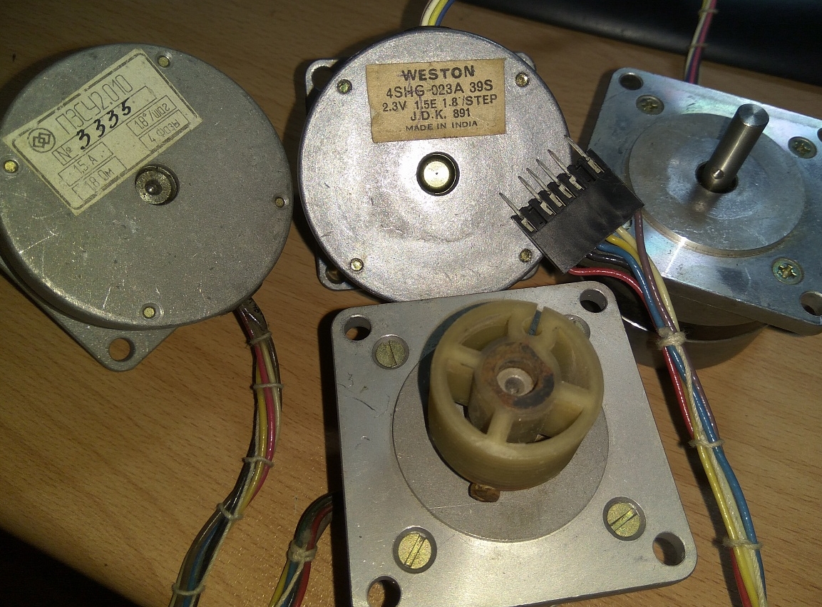 Продам движки