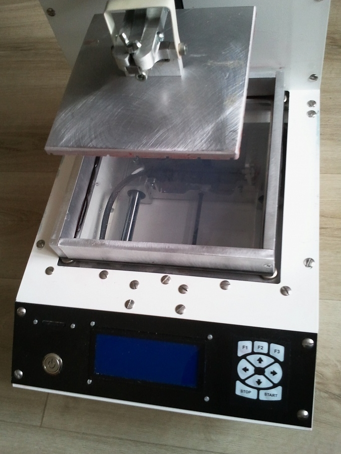 Российский фотополимерный  3d принтер высокой точности