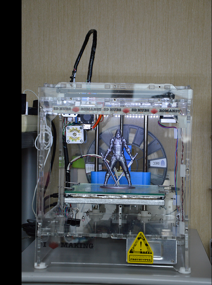 Продам 3d принтер Signum (CoreXY на рельсах) + 8 кг пластика Продам 3d принтер Signum (CoreXY на рельсах) + 8 кг пластика