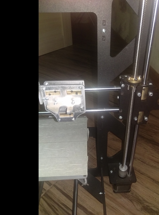 Продаю бывший Anet A8