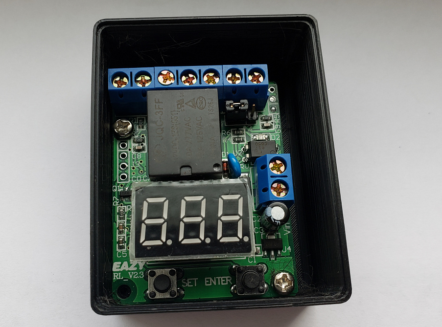 Çin'den DC kartı 12v için muhafaza (Plastik Aparattır!!!)