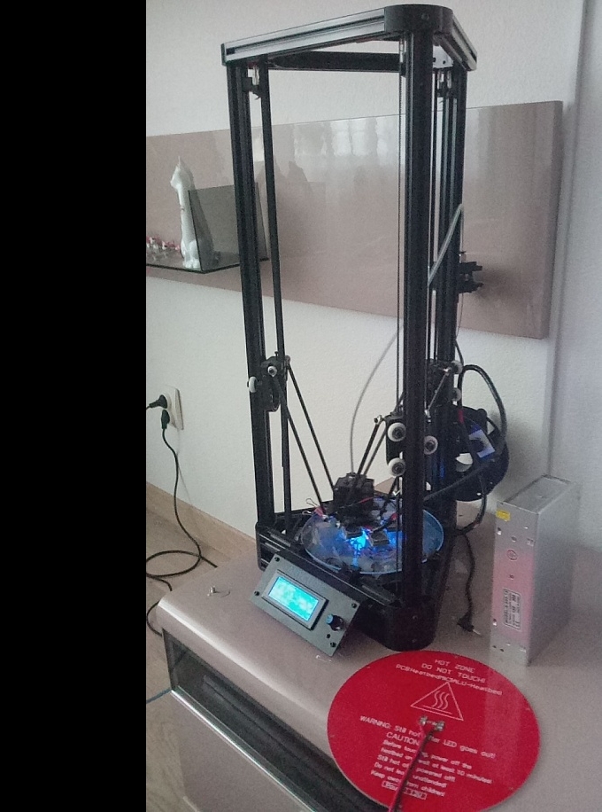 Продам 3 д принтер  Аnycubic