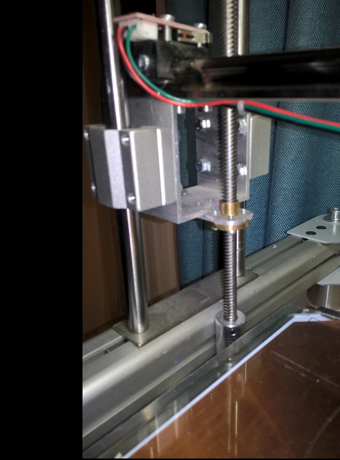 продам каркас принтера с направляющими и кронштейнами 