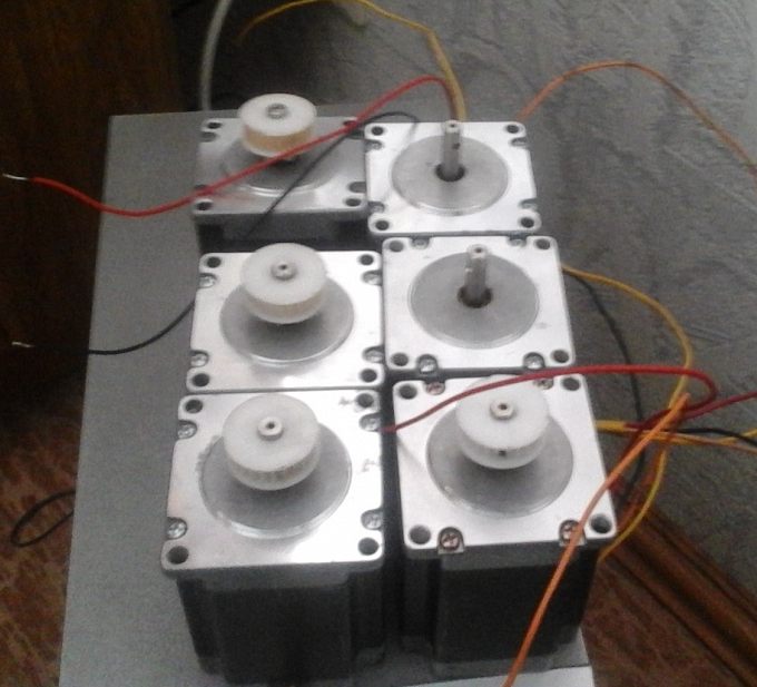 Продам шаговые двигатели Nema 23 Hs 4315