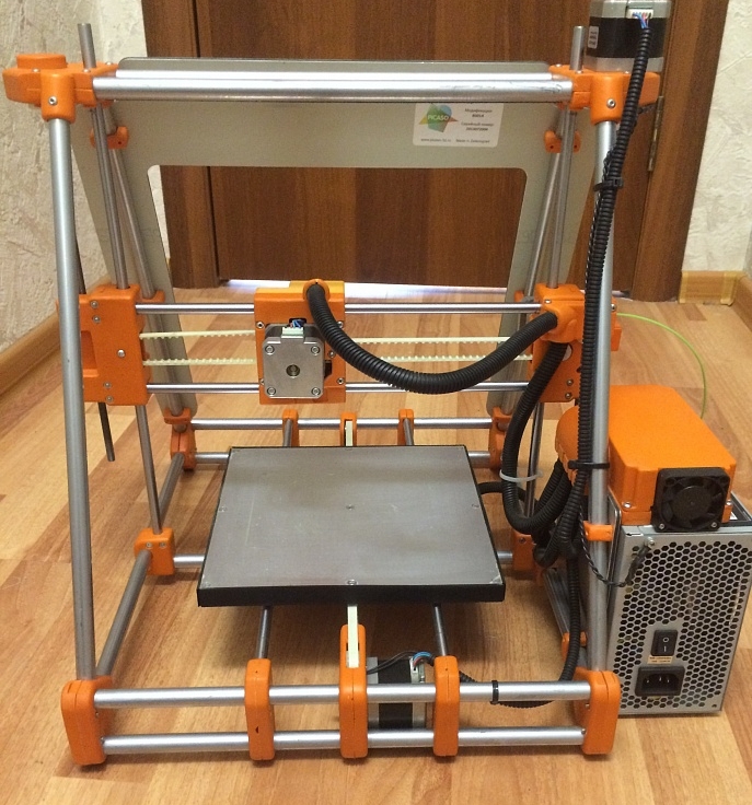 Продаю PICASO 3D BUILDER