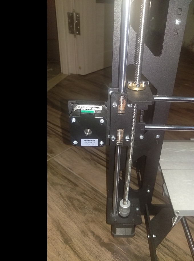 Продаю бывший Anet A8