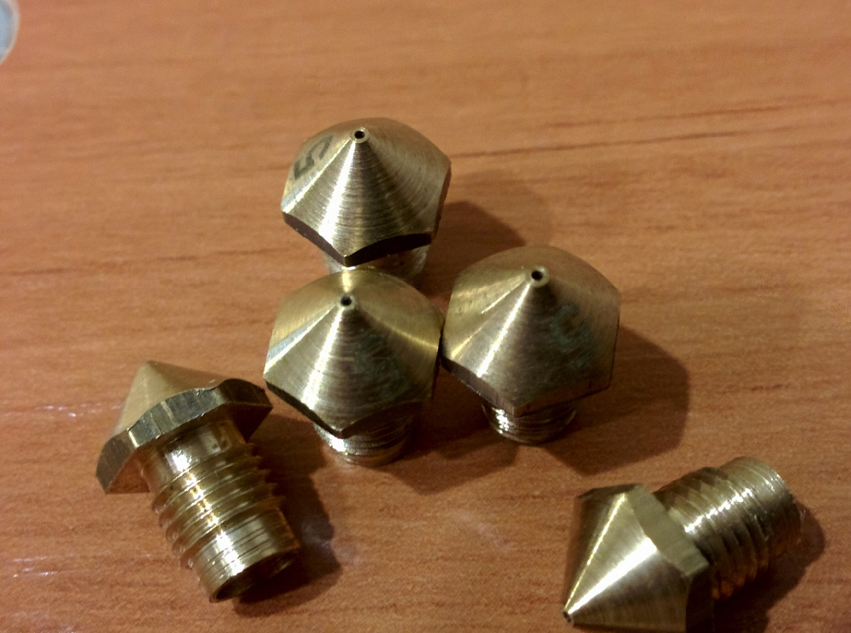 Сопла 0.5 mm 5 шт.Новые.